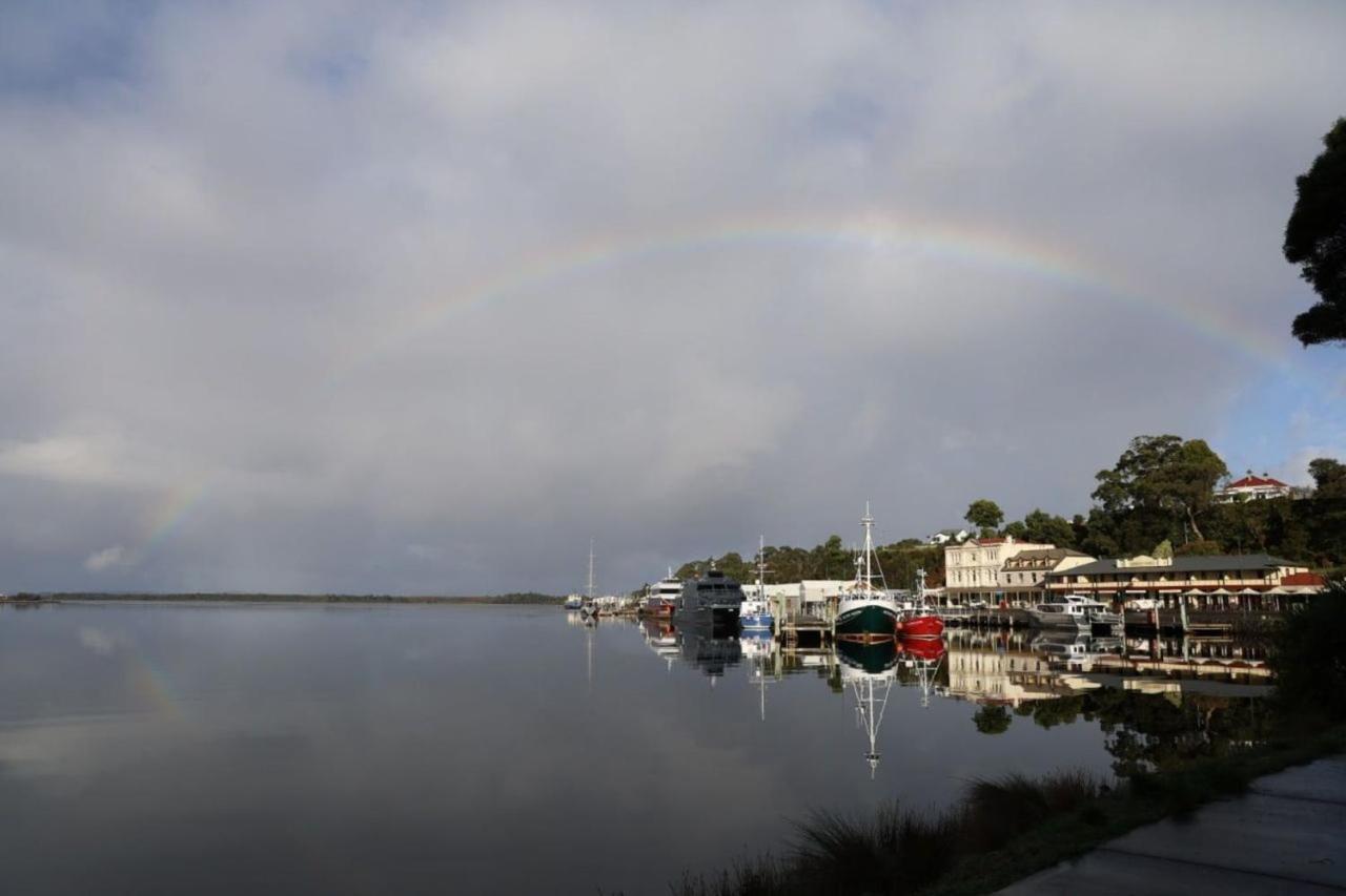Aparthotel Bushman'S At Strahan Exterior foto